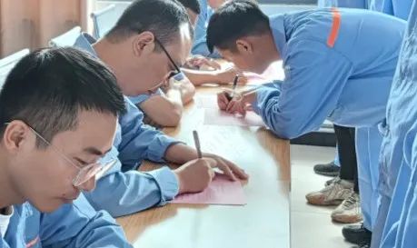 乐动网页版_乐动（中国）管业举行“匠心凝聚、薪火相传”拜师仪式