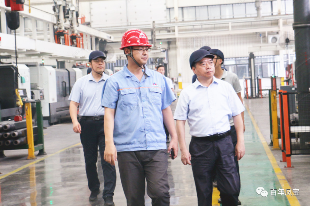 安阳市政协副主席侯合柱到乐动网页版_乐动（中国）集团调研指导工作